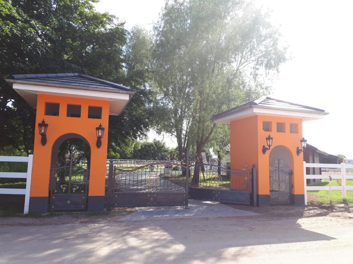 Luxus Resort Ruegen Residenz Kubitzer Bodden Rambin エクステリア 写真