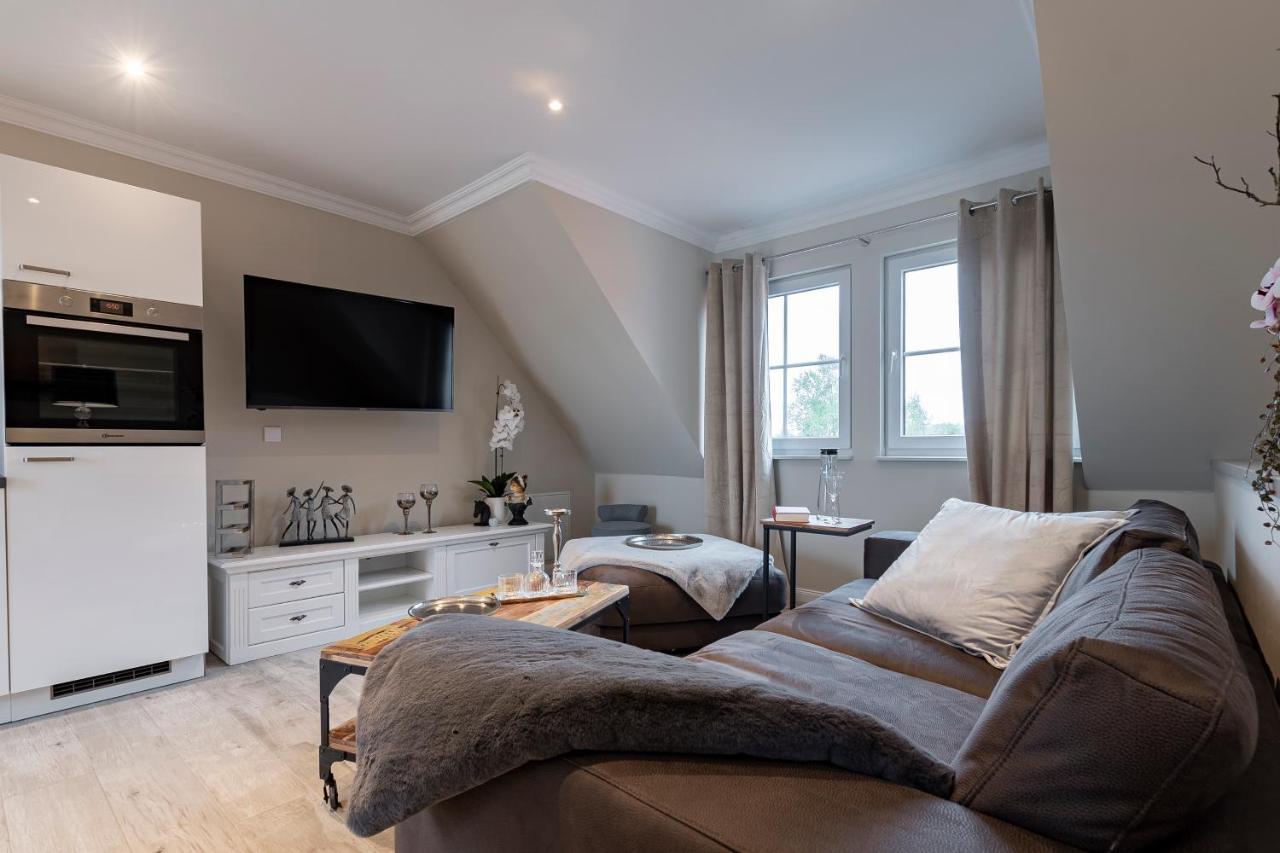 Luxus Resort Ruegen Residenz Kubitzer Bodden Rambin エクステリア 写真