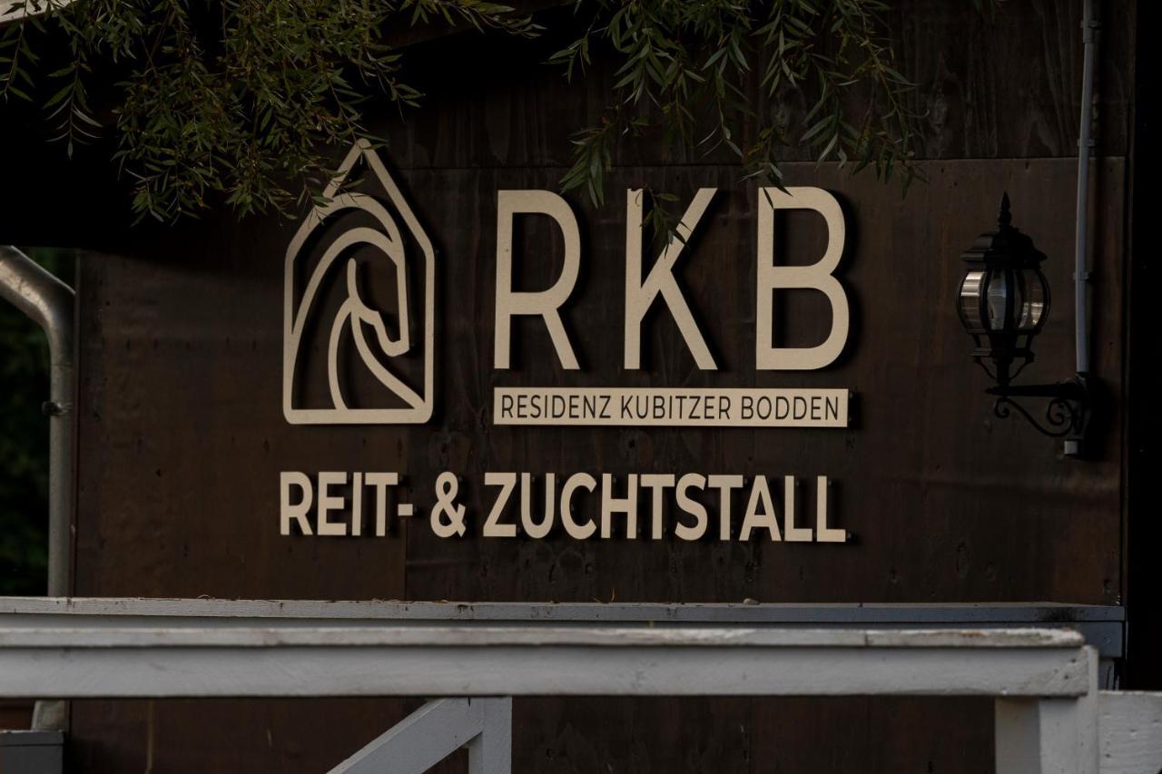 Luxus Resort Ruegen Residenz Kubitzer Bodden Rambin エクステリア 写真