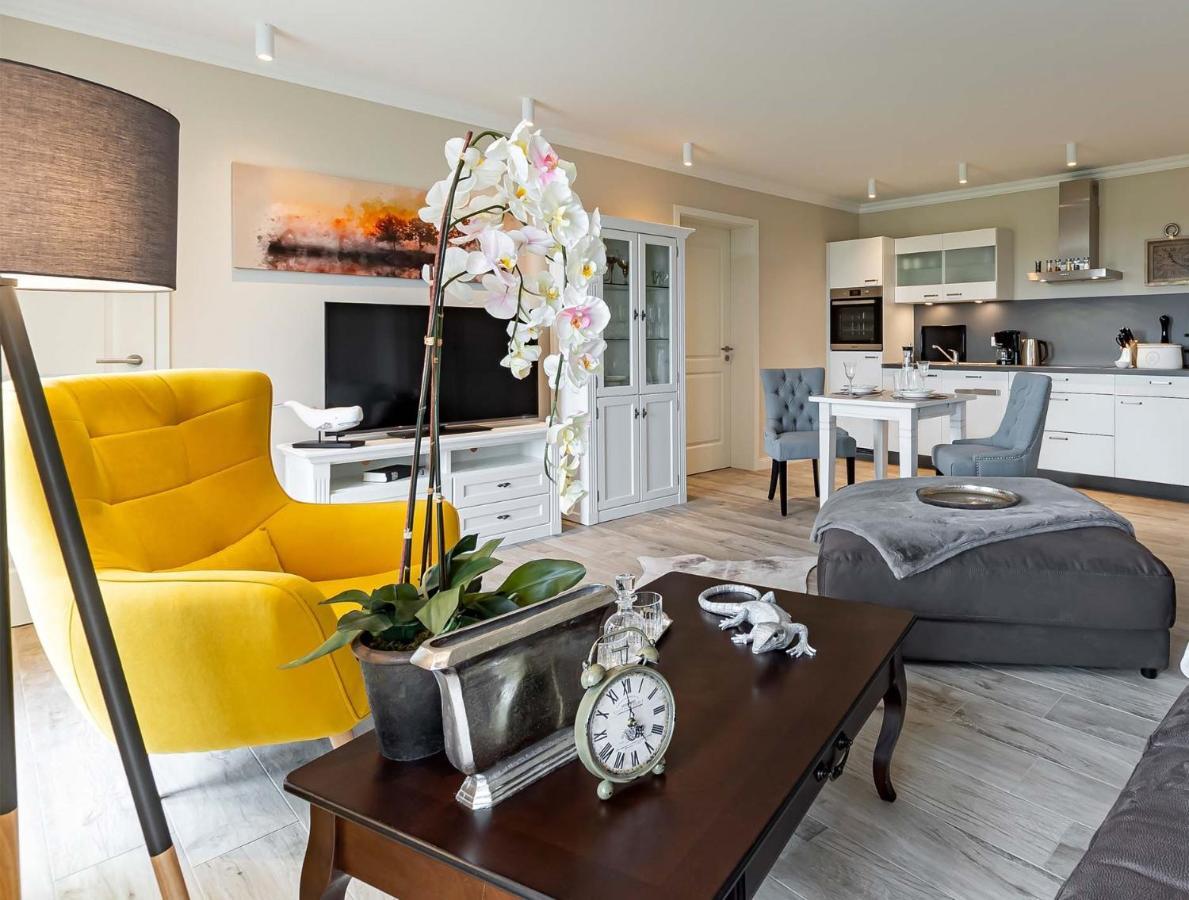 Luxus Resort Ruegen Residenz Kubitzer Bodden Rambin エクステリア 写真
