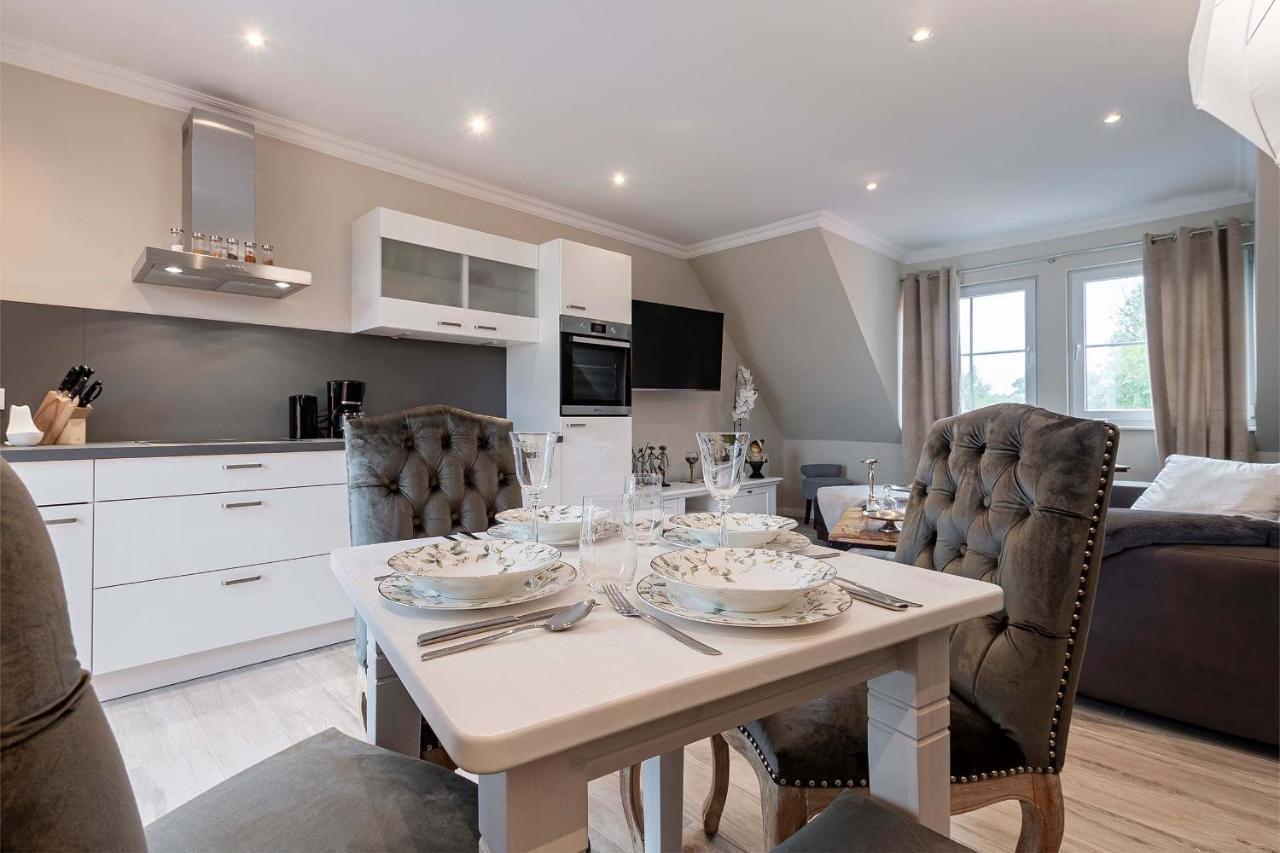 Luxus Resort Ruegen Residenz Kubitzer Bodden Rambin エクステリア 写真