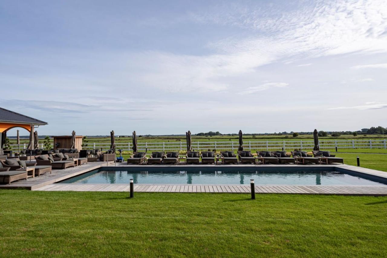 Luxus Resort Ruegen Residenz Kubitzer Bodden Rambin エクステリア 写真
